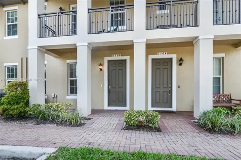 1108 SW 146th Terrace Pembroke Pines FL 33027