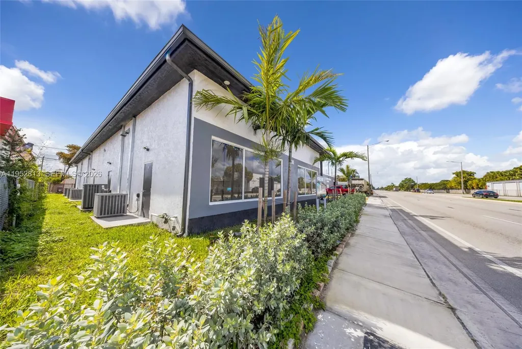 4030 Pembroke Road Hollywood FL 33021