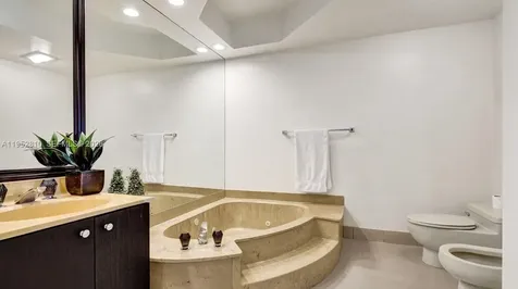 20281 E Country Club Drive Aventura FL 33180