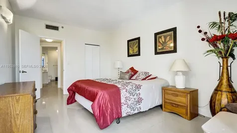 20281 E Country Club Drive Aventura FL 33180