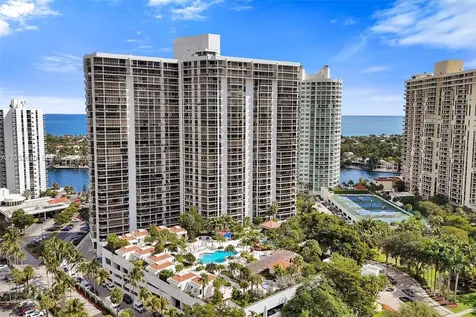 20281 E Country Club Drive Aventura FL 33180