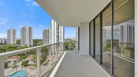 20281 E Country Club Drive Aventura FL 33180