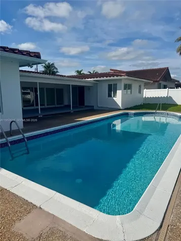 16453 NE 33rd Avenue North Miami Beach FL 33160