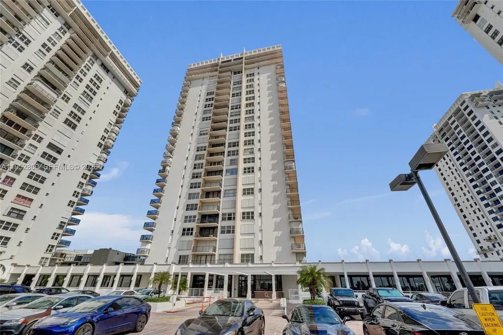 2201 S Ocean Drive Hollywood FL 33019