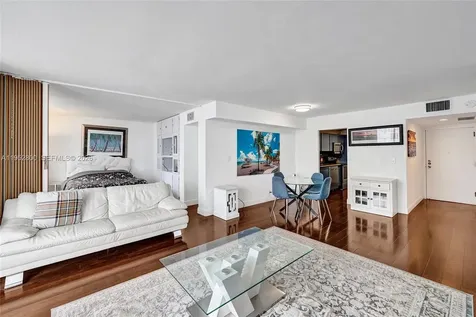 2201 S Ocean Drive Hollywood FL 33019