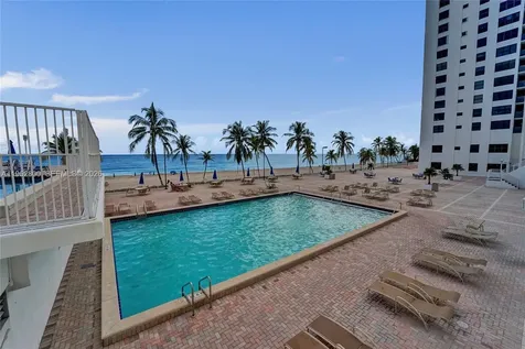 2201 S Ocean Drive Hollywood FL 33019