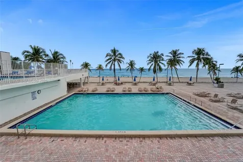 2201 S Ocean Drive Hollywood FL 33019