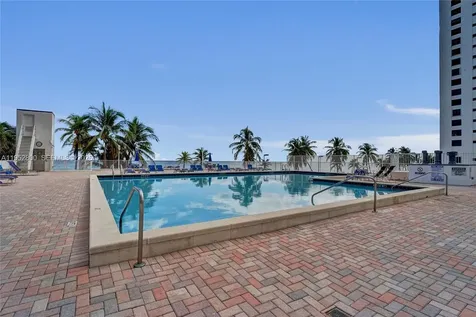 2201 S Ocean Drive Hollywood FL 33019