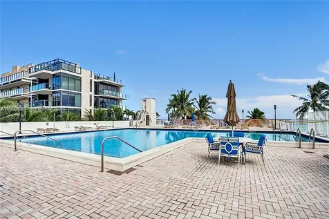 2201 S Ocean Drive Hollywood FL 33019