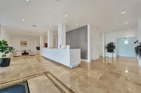 2201 S Ocean Drive Hollywood FL 33019