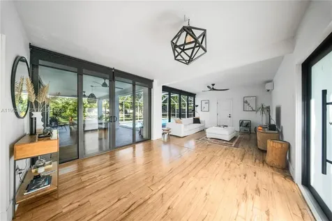 16900 SW 87th Avenue Palmetto Bay FL 33157