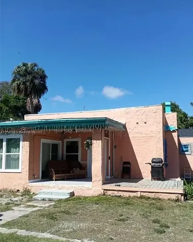 2405 Sunrise Boulevard Fort Pierce FL 34982