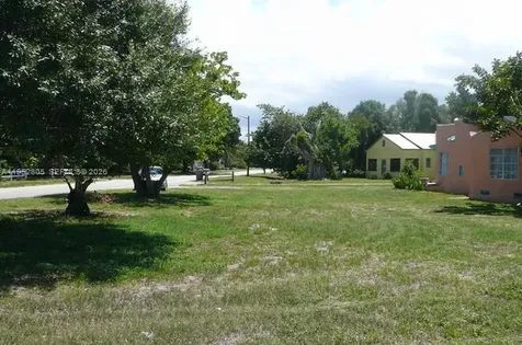 2405 Sunrise Boulevard Fort Pierce FL 34982