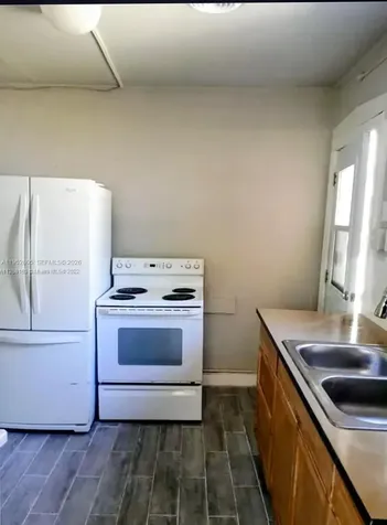2405 Sunrise Boulevard Fort Pierce FL 34982
