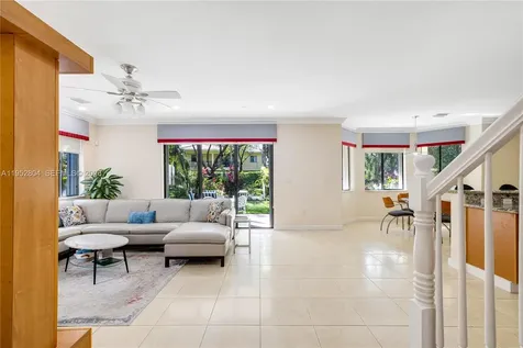 19086 SW 76th Avenue Cutler Bay FL 33157
