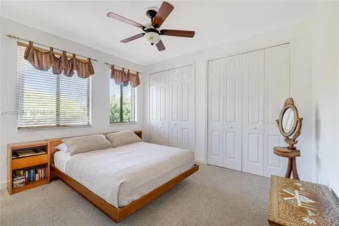 19086 SW 76th Avenue Cutler Bay FL 33157