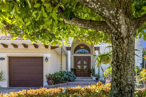 19086 SW 76th Avenue Cutler Bay FL 33157
