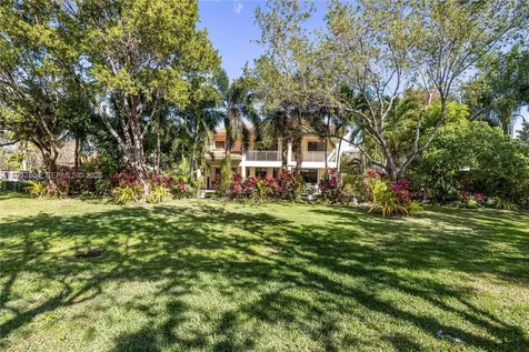 19086 SW 76th Avenue Cutler Bay FL 33157