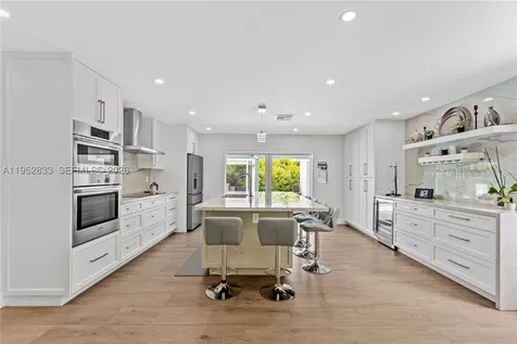 7425 SW 139th Terrace Palmetto Bay FL 33158