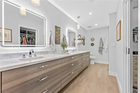 7425 SW 139th Terrace Palmetto Bay FL 33158