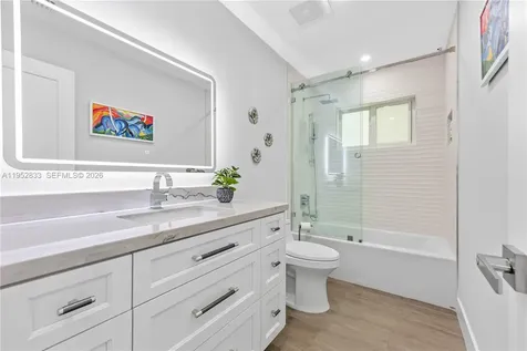 7425 SW 139th Terrace Palmetto Bay FL 33158
