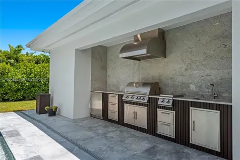7425 SW 139th Terrace Palmetto Bay FL 33158