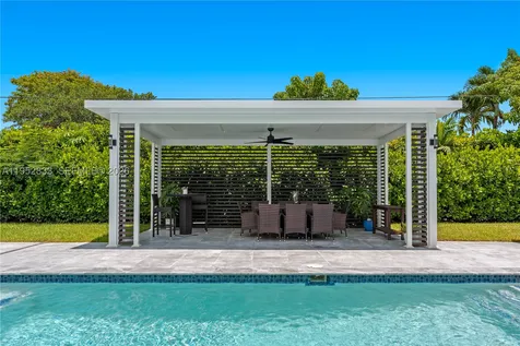 7425 SW 139th Terrace Palmetto Bay FL 33158