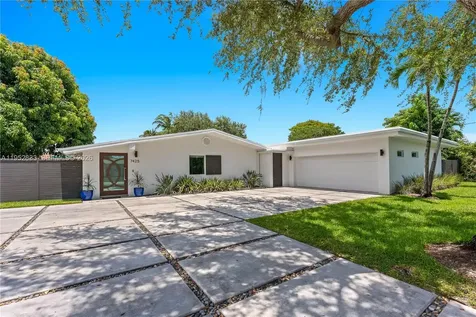 7425 SW 139th Terrace Palmetto Bay FL 33158