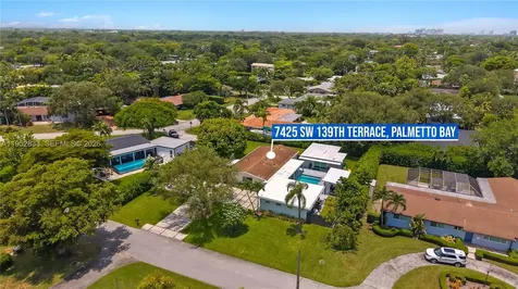 7425 SW 139th Terrace Palmetto Bay FL 33158