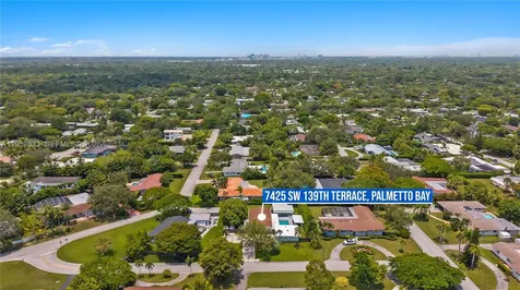 7425 SW 139th Terrace Palmetto Bay FL 33158