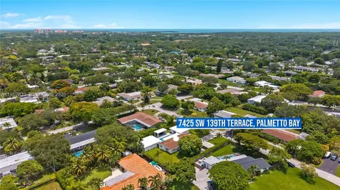 7425 SW 139th Terrace Palmetto Bay FL 33158