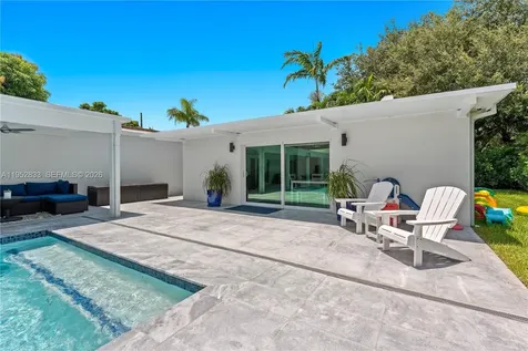 7425 SW 139th Terrace Palmetto Bay FL 33158