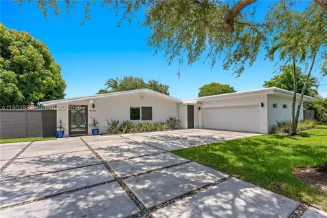7425 SW 139th Terrace Palmetto Bay FL 33158