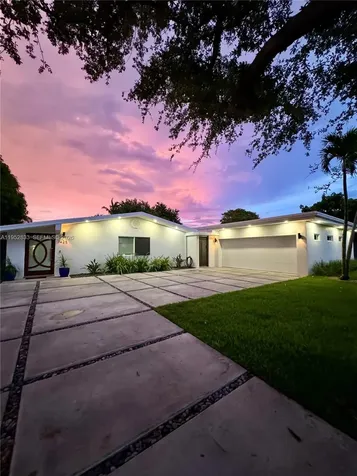 7425 SW 139th Terrace Palmetto Bay FL 33158