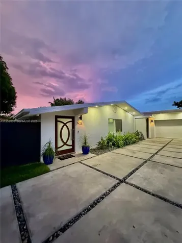 7425 SW 139th Terrace Palmetto Bay FL 33158