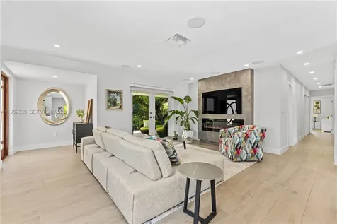 7425 SW 139th Terrace Palmetto Bay FL 33158