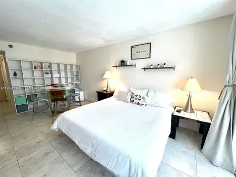 19201 Collins Avenue Sunny Isles Beach FL 33160