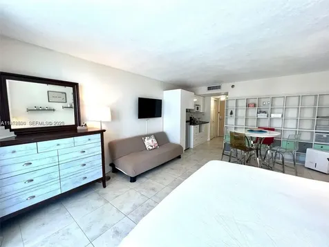19201 Collins Avenue Sunny Isles Beach FL 33160