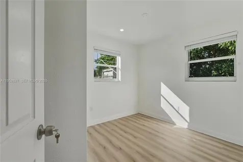 881 NW 34th Avenue Lauderhill FL 33311