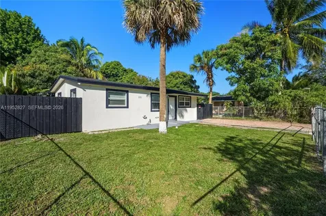 881 NW 34th Avenue Lauderhill FL 33311