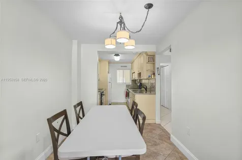 4141 Collins Avenue Miami Beach FL 33140