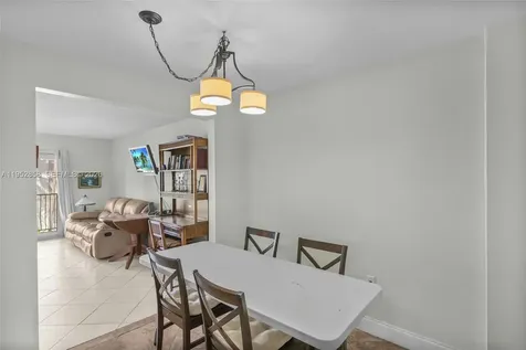 4141 Collins Avenue Miami Beach FL 33140