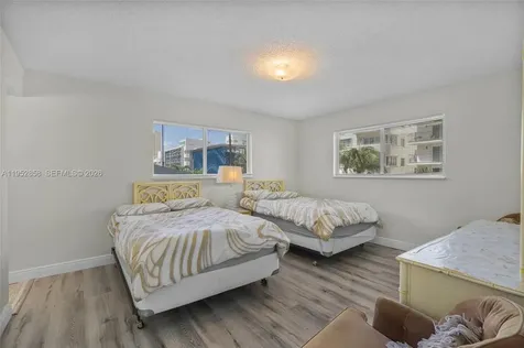 4141 Collins Avenue Miami Beach FL 33140