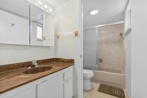 4141 Collins Avenue Miami Beach FL 33140