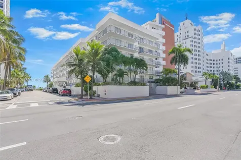4141 Collins Avenue Miami Beach FL 33140
