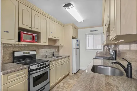 4141 Collins Avenue Miami Beach FL 33140