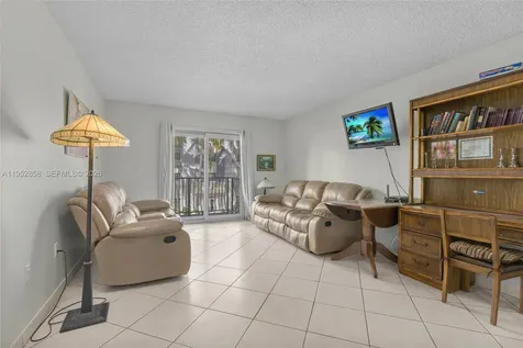 4141 Collins Avenue Miami Beach FL 33140