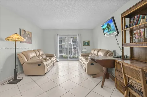 4141 Collins Avenue Miami Beach FL 33140