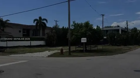 450 NE 16th Avenue Fort Lauderdale FL 33301