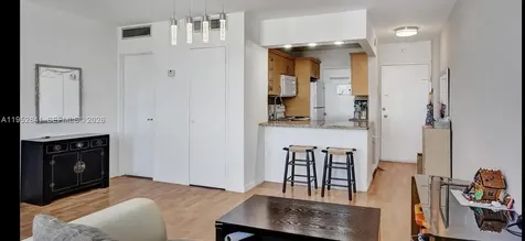 2899 Collins Avenue Miami Beach FL 33140